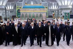تصاویر رهبر انقلاب و دولتمردان در مرقد مطهر امام راحل