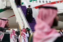 تصاویر سفر رئیس جمهور به عربستان