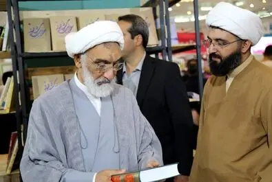 پورمحمدی نمایشگاه کتاب