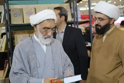 پورمحمدی نمایشگاه کتاب