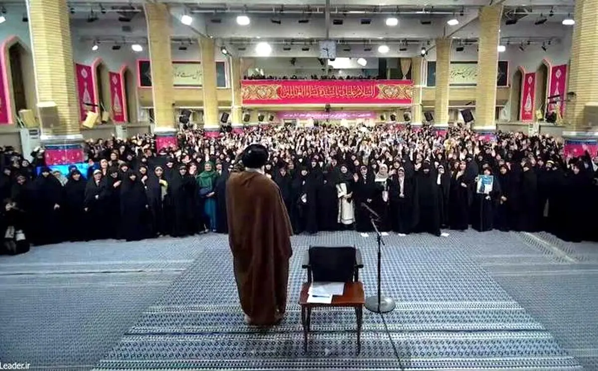 خدای ۱۴۰۴ همان خدای دهه ۶۰ است