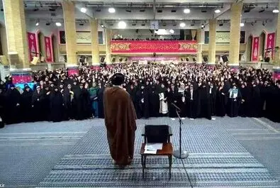 رهبر انقلاب