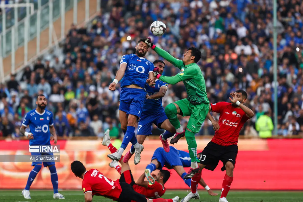 شکایت باشگاه پرسپولیس از بازیکن استقلال رد شد

