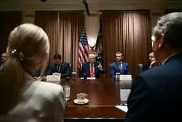 گزارش رسانه آمریکایی از اختلاف در تیم امنیت ملی ترامپ درباره ایران