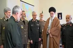 تصویر سه سپهبد شهید در کنار فرمانده معظم کل قوا 