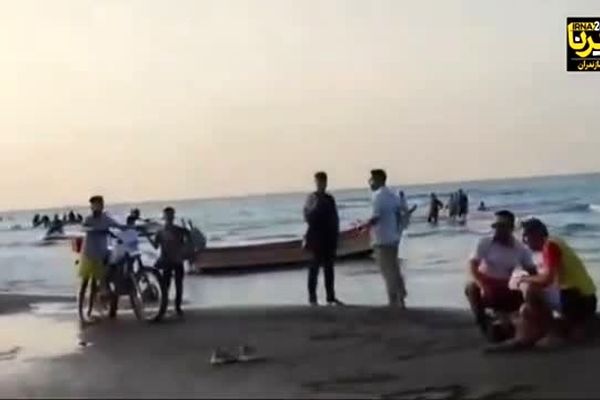 لحظه نجات یک غریق جوان در آب‌های ساحلی رامسر
