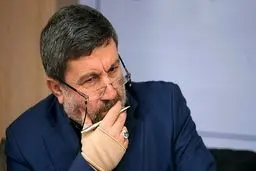 اعتراض شرق به دفاع الیاس حضرتی از شمخانی