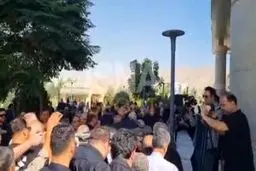 تشییع پیکر رضا سوخته سرایی در فدراسیون کشتی