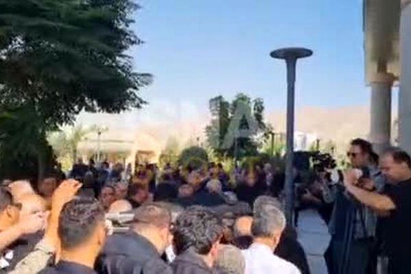 تشییع پیکر رضا سوخته سرایی در فدراسیون کشتی