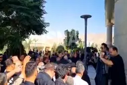 تشییع پیکر رضا سوخته سرایی در فدراسیون کشتی