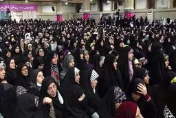 رهبر انقلاب: فریب شعارها و وسوسه‌های دشمن را نخورید