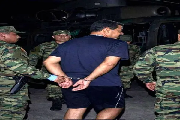 لحظه پیاده کردن امنیتی مادورو در فرودگاه نظامی نیویورک