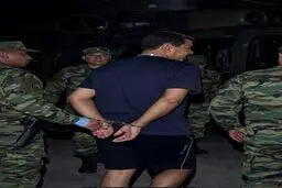 لحظه پیاده کردن امنیتی مادورو در فرودگاه نظامی نیویورک