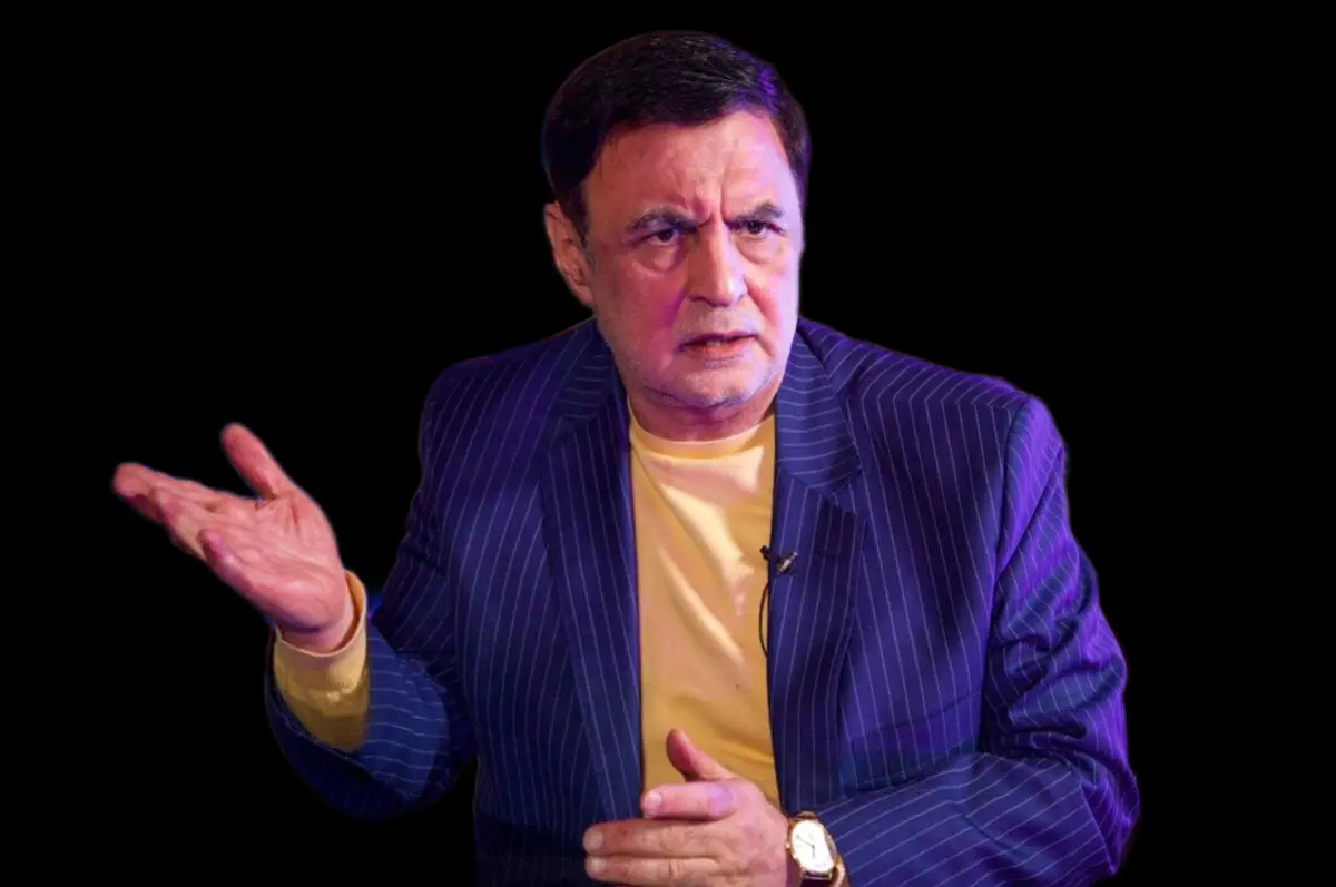 پزشکیان کاریزمای خاتمی در سال 76 را ندارد