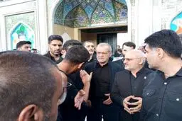 تصاویر پزشکیان در مراسم ختم شهدای قرارگاه مرکزی خاتم