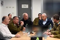 شکاف در کادر رهبری رژیم صهیونیستی؛ صف کشی نظامیان در برابر نتانیاهو