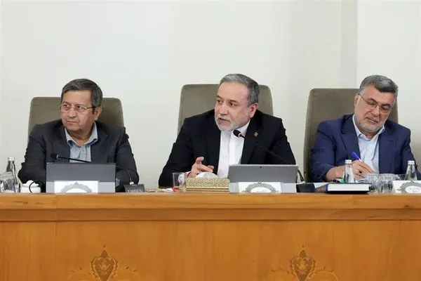 ارائه گزارش کامل مذاکرات ژنو از سوی عراقچی