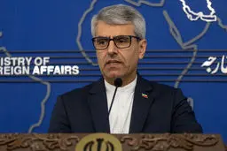 بقائی پاسخ داد: عراقچی چرا به عربستان و قطر سفر می‌کند؟