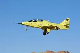 بازدید فرمانده کل ارتش از تست پروازی جت یاسین