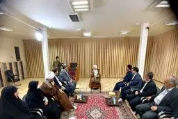 آیت‌الله جوادی آملی: باید با مخالفان هم گفتگو کرد