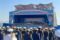 رژه تجهیزات پیشرفته نظامی ارتش جمهوری اسلامی ایران