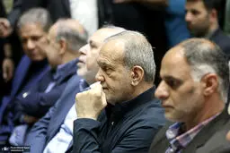 خوش و بش پزشکیان و حسن روحانی در ختم احمد ناطق نوری + عکس