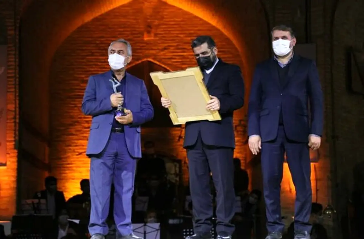 از توئیت وزیر ارشاد تا پیام مسافر آستانه برای تئاتر فجر