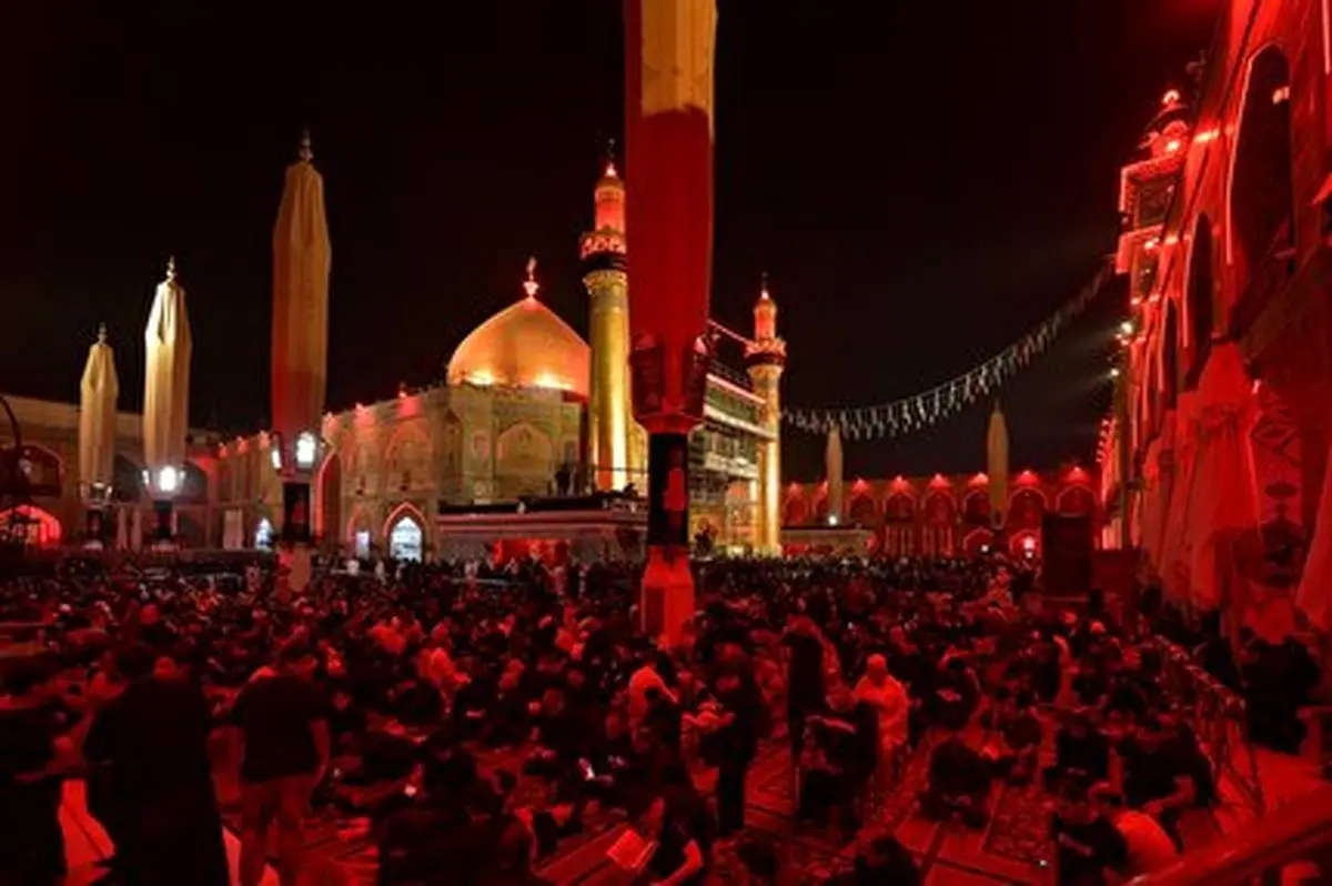 اختصاصی|لحظه اذان صبح و اقامه نماز در نجف اشرف