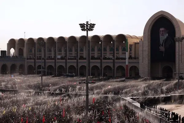 تصاویر تکمیلی اقامه نماز بر پیکر «رهبر شهید انقلاب»
