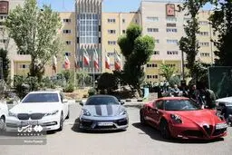 تصاویر کشف خودروهای لاکچری از سارقان