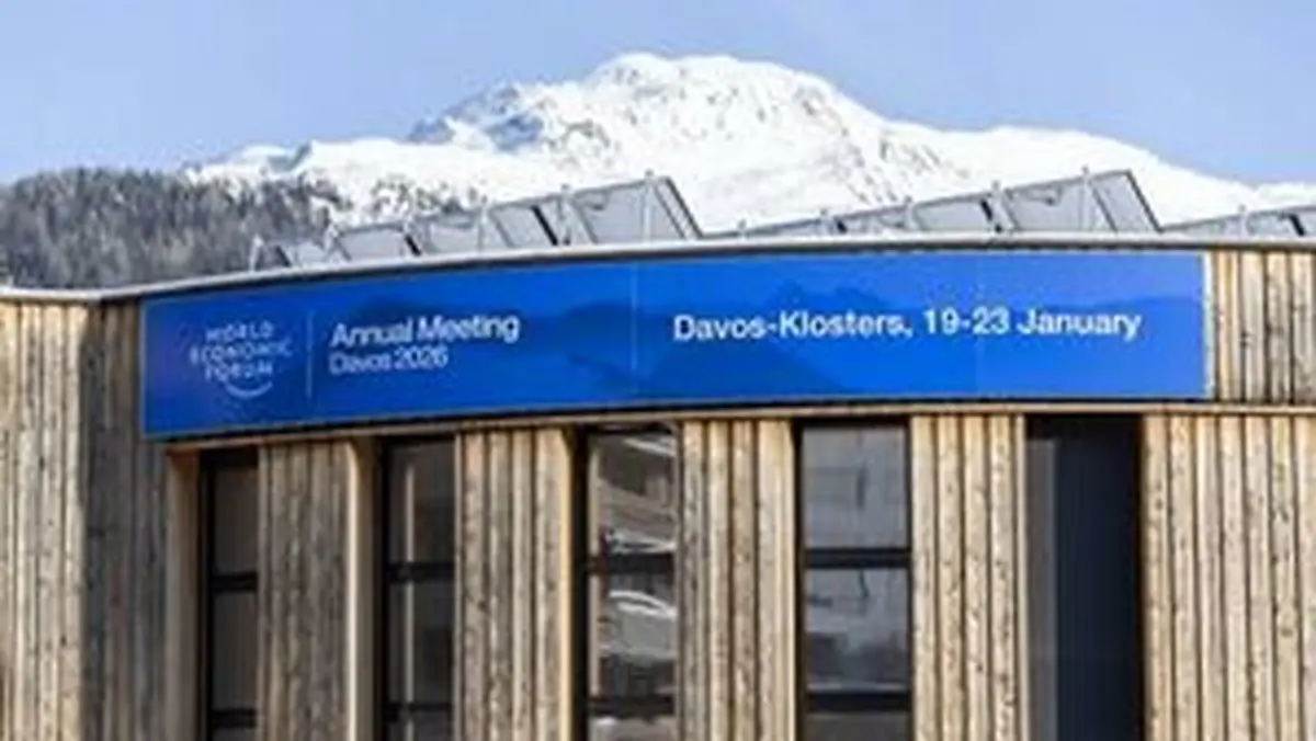 اولین واکنش به پس گرفتن دعوت از عراقچی به داووس