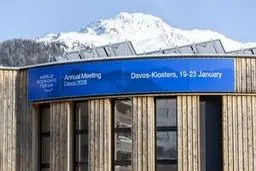 اولین واکنش به پس گرفتن دعوت از عراقچی به داووس