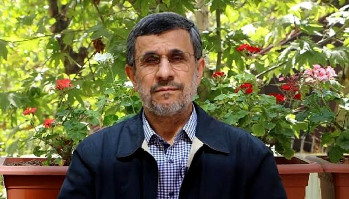 ساعت مملکت به وقت احمدی نژاد!