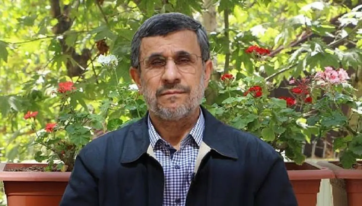 ساعت مملکت به وقت احمدی نژاد!