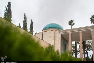 سعدی شیرازی