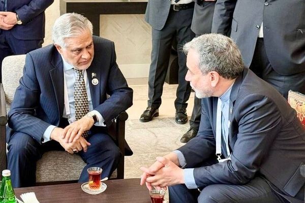 جزئیات رایزنی عراقچی و وزیر خارجه پاکستان