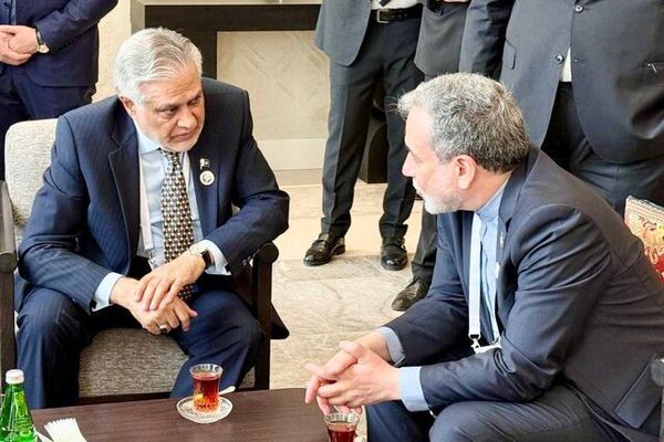جزئیات رایزنی عراقچی و وزیر خارجه پاکستان