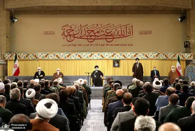 رهبر انقلاب سران نظام