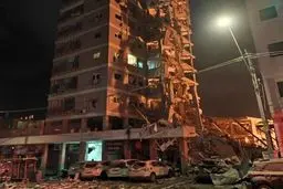 لحظه برخورد موشک سپاه به یک ساختمان در تل‌آویو