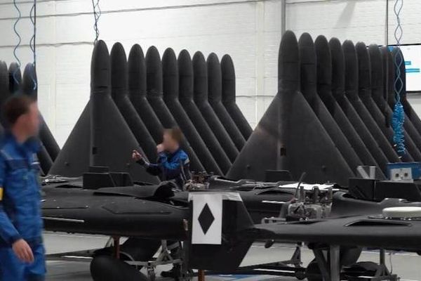 لحظه برخورد سه پهپاد انهدامی شاهد ۱۳۶ با عبور از پدافند