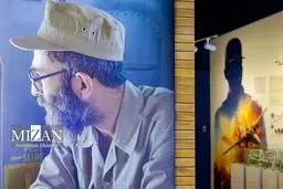 تصاویر نمایشگاه دائمی از رهبر انقلاب در لباس سربازی