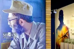 تصاویر نمایشگاه دائمی از رهبر انقلاب در لباس سربازی