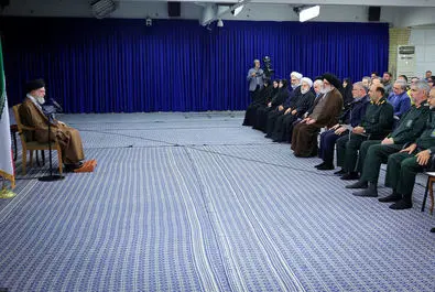 رهبر انقلاب