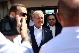 مسخره کردن رییس جمهور در برنامه زنده