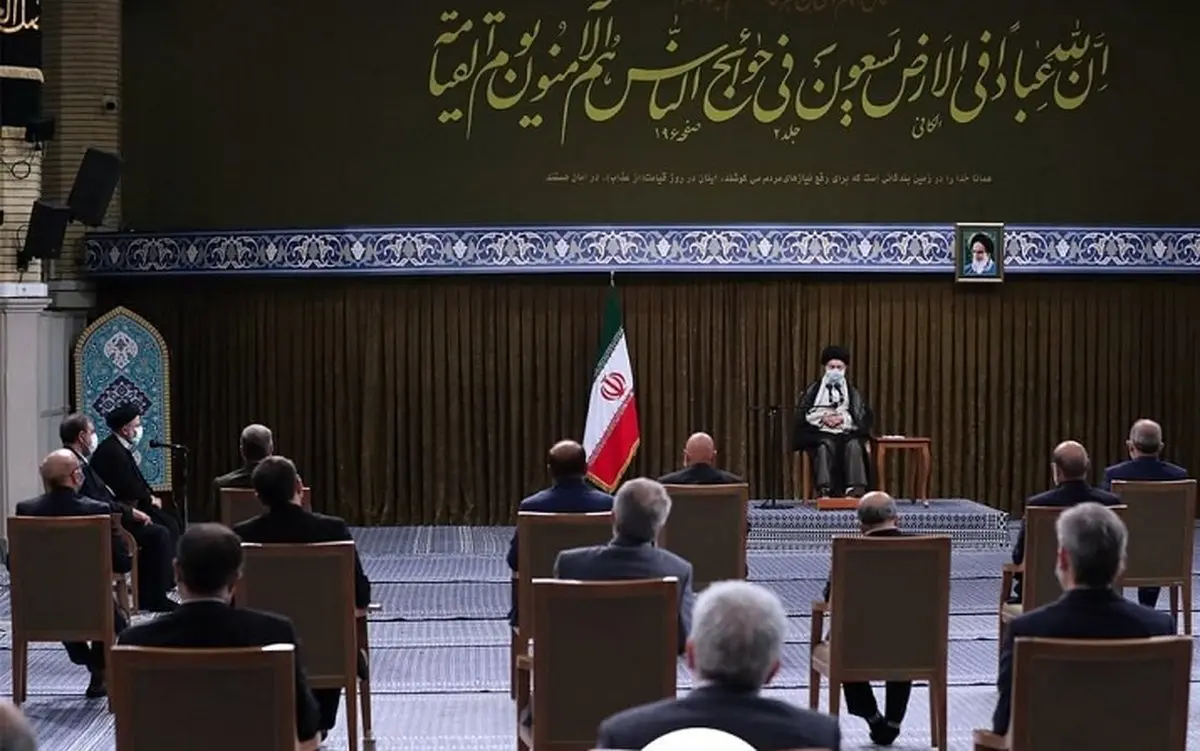 توصیه های رهبری به دولت سیزدهم : از مردمی بودن تا اجتناب از اشرافیگری