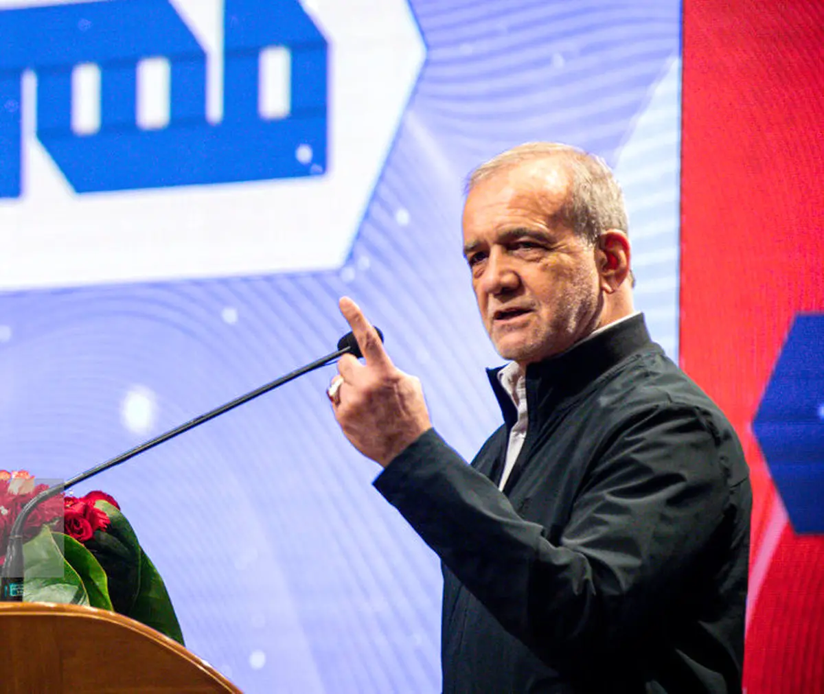 رئیس‌جمهور در مراسم قهرمان ایران: باید بهترین باشیم 