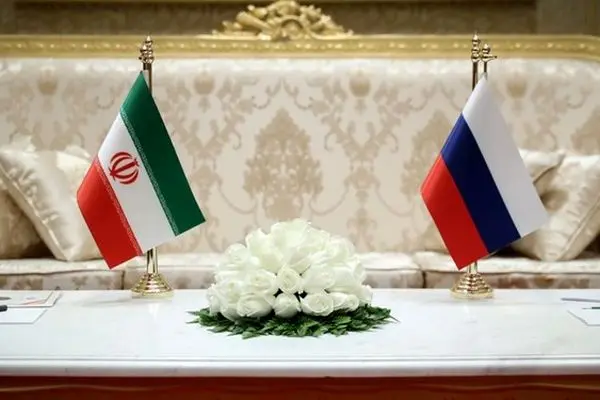 لحظه استقبال لاوروف از عراقچی در عمارت تاریخی 