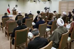 رهبر انقلاب: قدرت شناخت و عزم راسخ دو ویژگی برجسته و الگوساز در جناب حمزه است