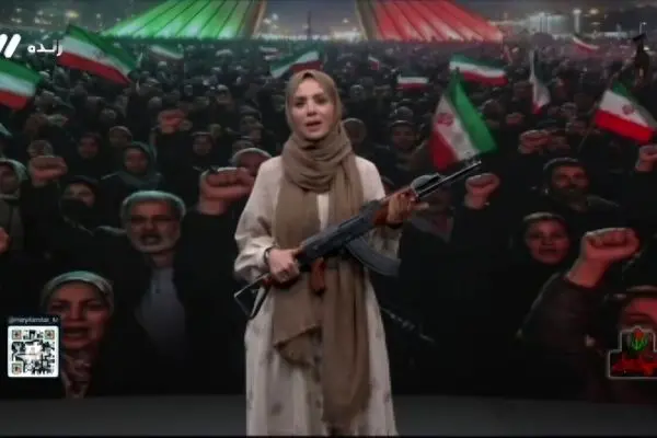آموزش تیراندازی در تلویزیون با شلیک مجری به پرچم امارات