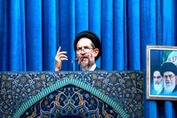 امام جمعه موقت تهران: یک دلار هم از فروش نفت در صندوق ذخیره ارزی پس‌انداز نشد
